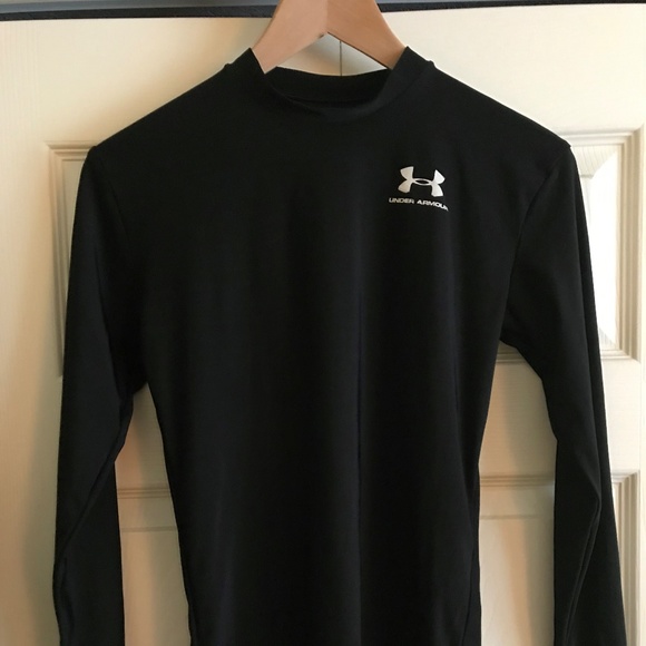 Under Armour Black Long Sleeve - Picture 1 of 2